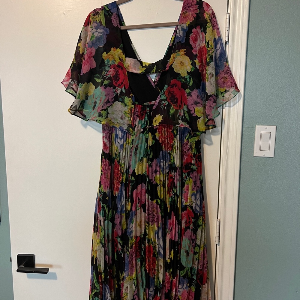 FLORAL MIDI DRESS - Picture 2 of 3